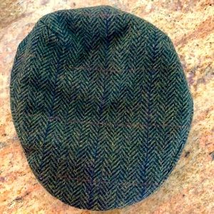 Scaly infant hat